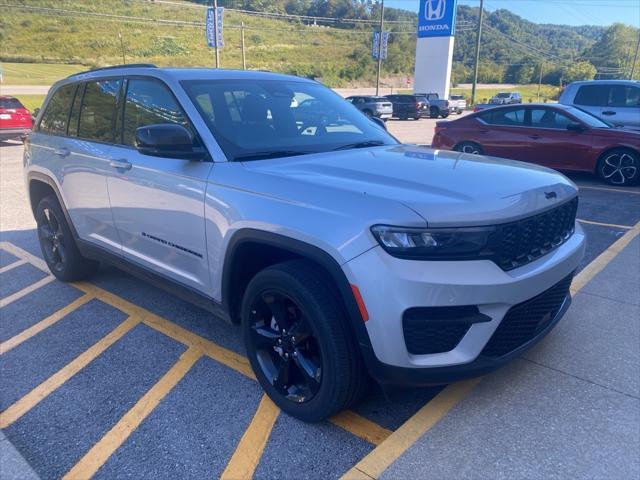 used 2024 Jeep Grand Cherokee car, priced at $38,500