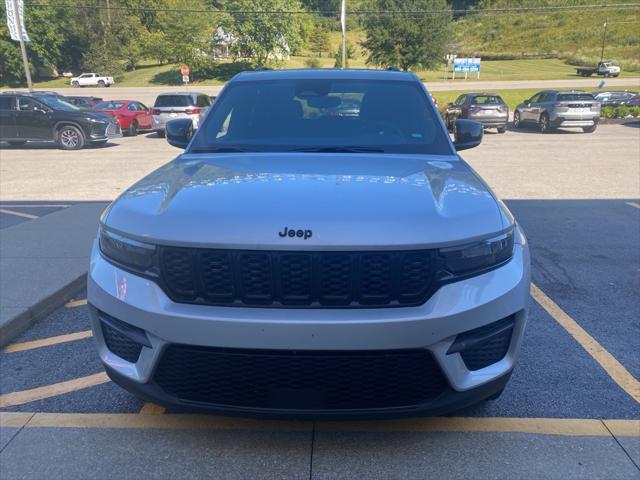 used 2024 Jeep Grand Cherokee car, priced at $38,500