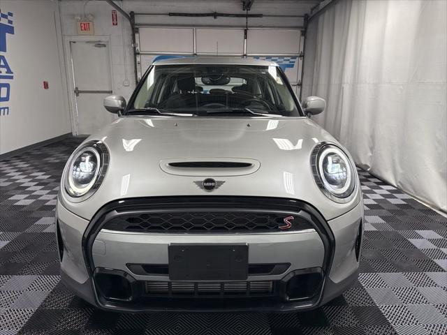 used 2024 MINI Hardtop car, priced at $28,300