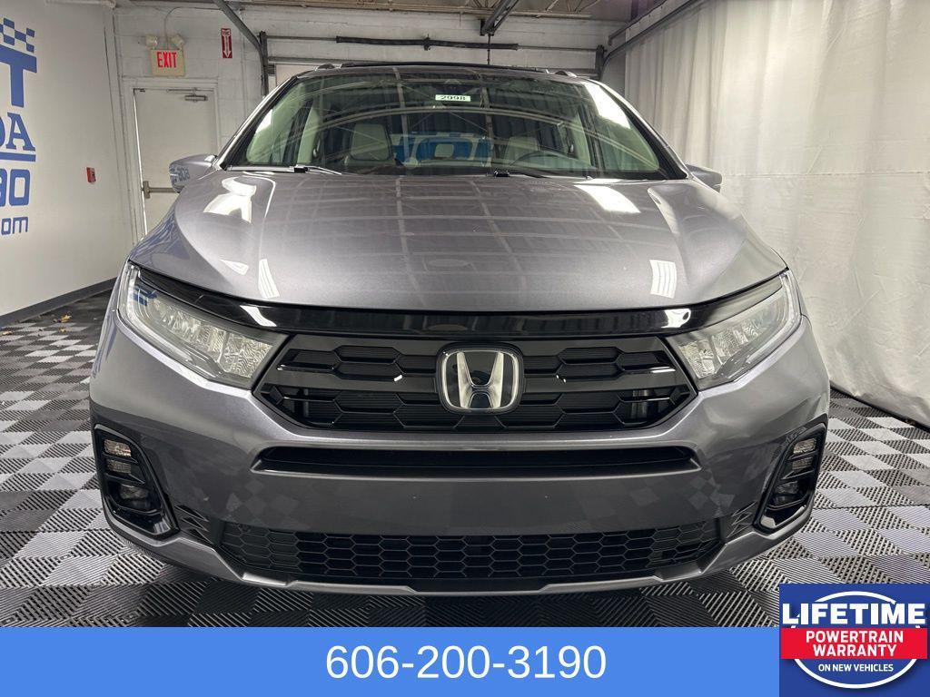 new 2026 Honda Odyssey car, priced at $52,335