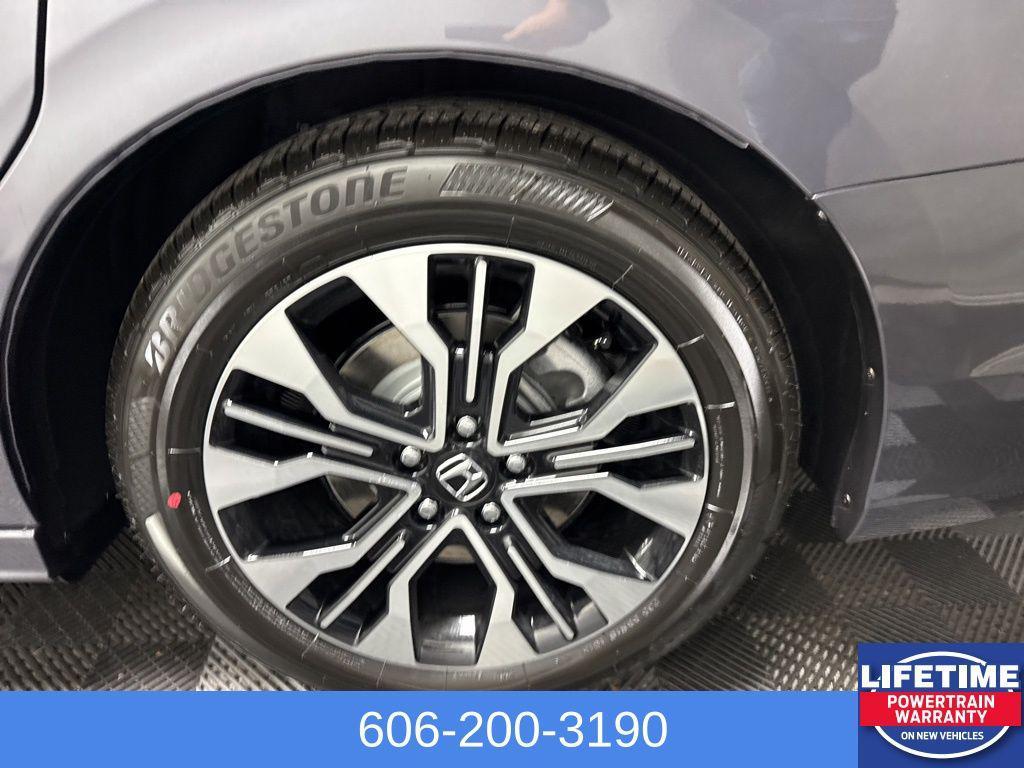 new 2026 Honda Odyssey car, priced at $52,335