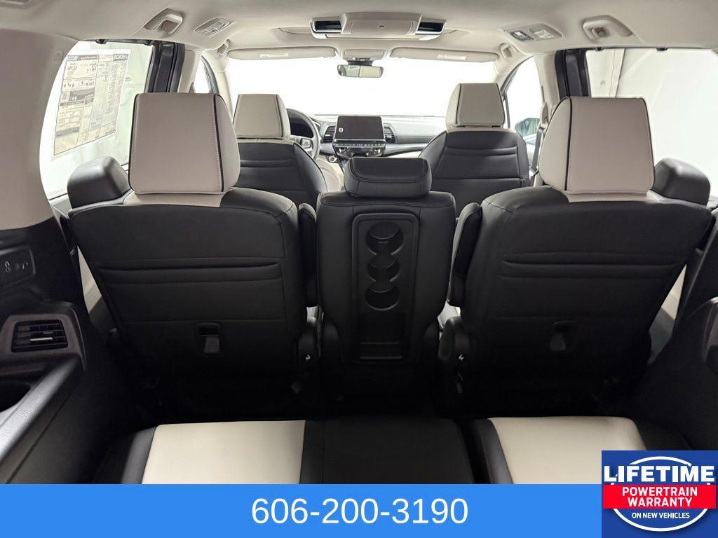 new 2026 Honda Odyssey car, priced at $52,335
