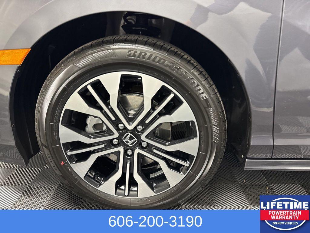 new 2026 Honda Odyssey car, priced at $52,335