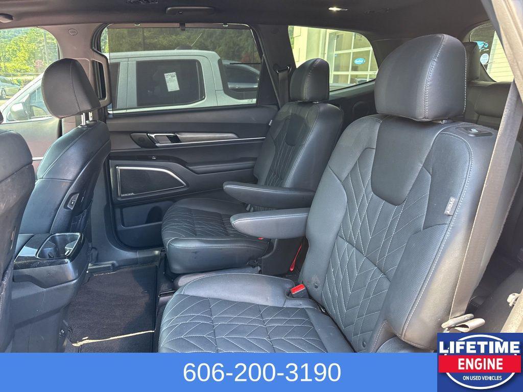 used 2023 Kia Telluride car, priced at $37,700