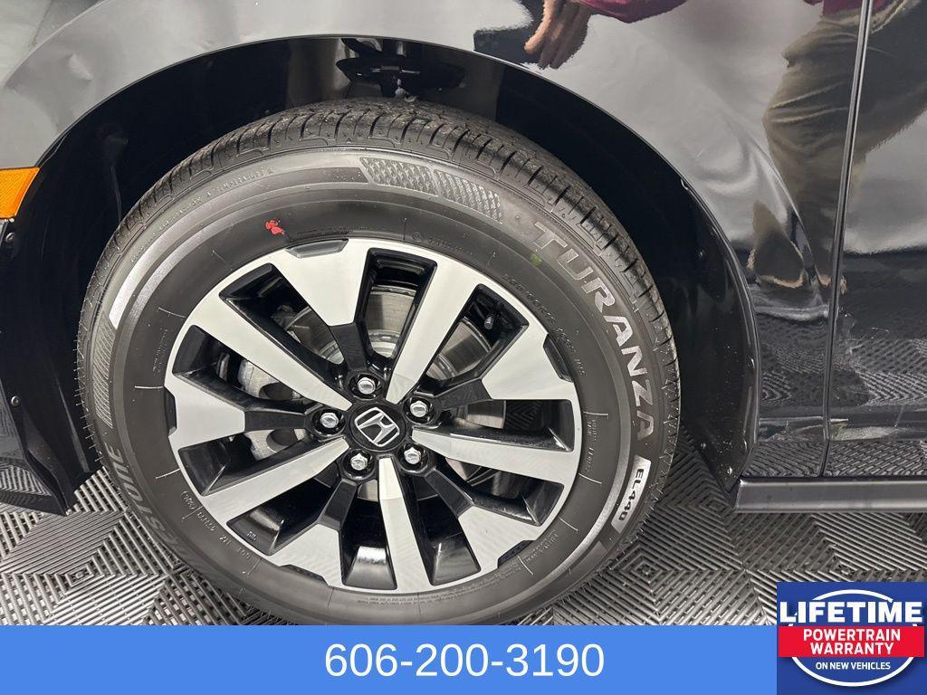 new 2026 Honda Odyssey car, priced at $42,655