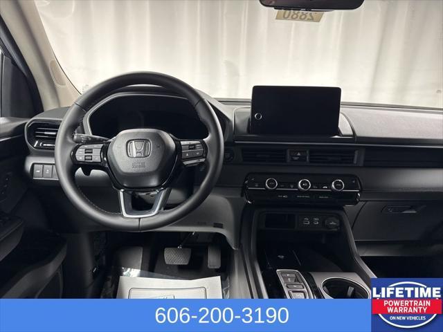 new 2025 Honda Pilot car, priced at $47,780