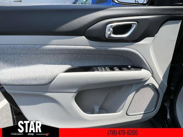 used 2022 Jeep Compass car, priced at $19,990