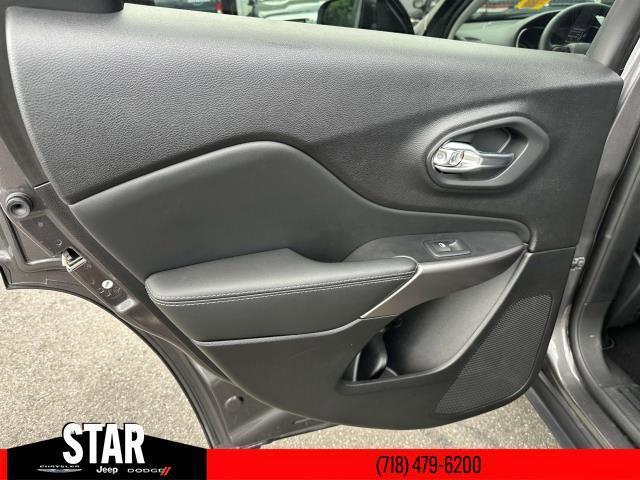 used 2021 Jeep Cherokee car