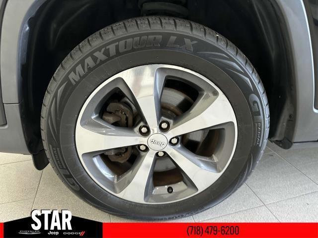 used 2019 Jeep Cherokee car, priced at $14,488