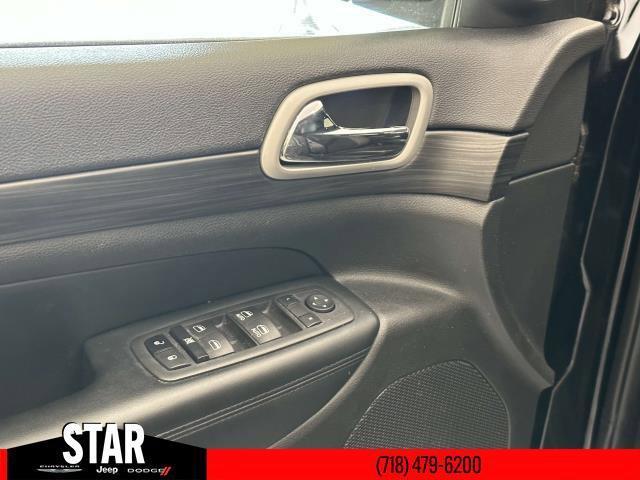used 2022 Jeep Grand Cherokee WK car, priced at $29,990
