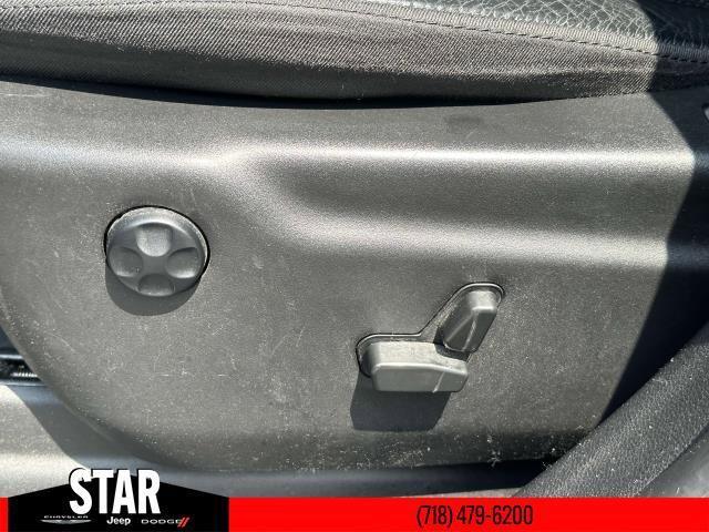 used 2021 Jeep Grand Cherokee car, priced at $25,288