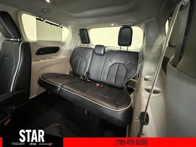 new 2023 Chrysler Pacifica car, priced at $35,888