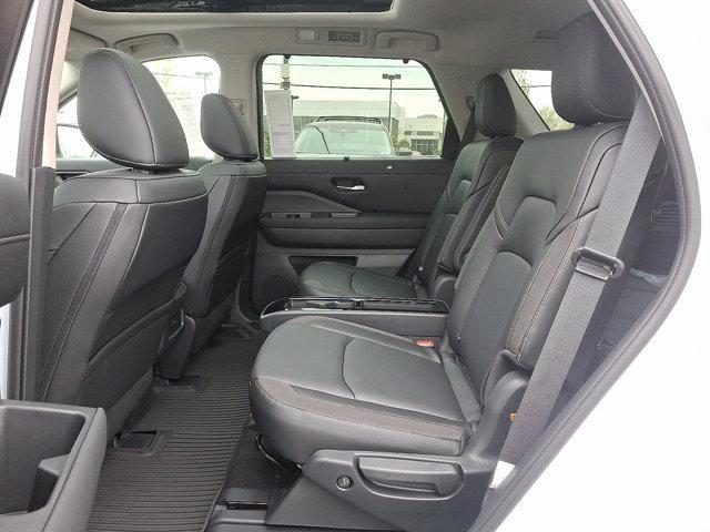 new 2025 Nissan Pathfinder car, priced at $47,744