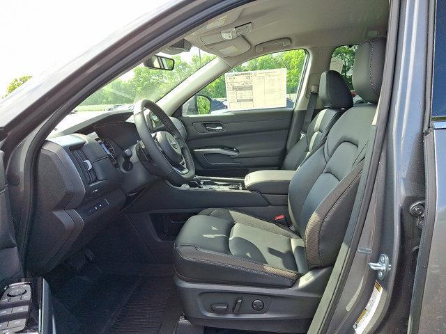 new 2025 Nissan Pathfinder car, priced at $43,028