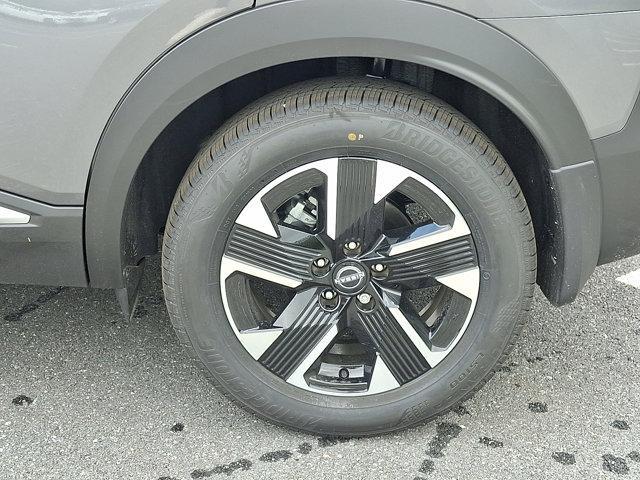 new 2025 Nissan Kicks car, priced at $28,621