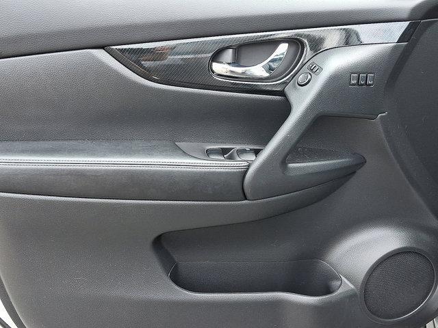 used 2020 Nissan Rogue car, priced at $19,569