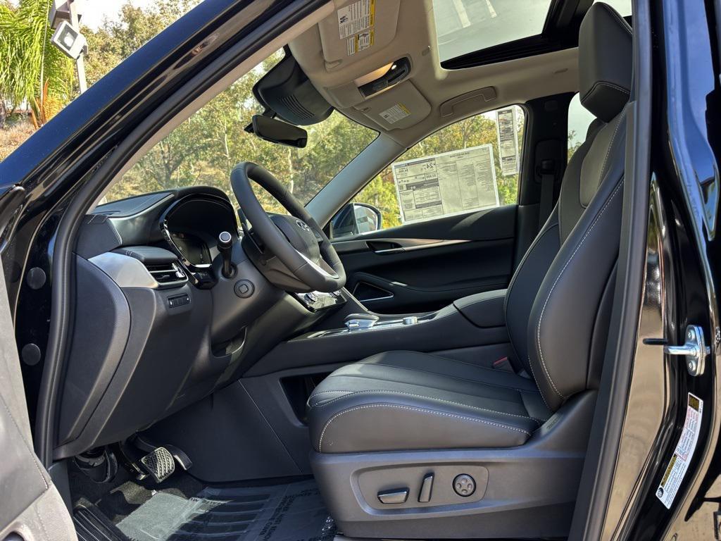 new 2026 INFINITI QX60 car, priced at $59,690