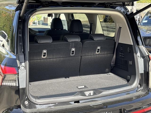 new 2025 INFINITI QX80 car, priced at $91,100