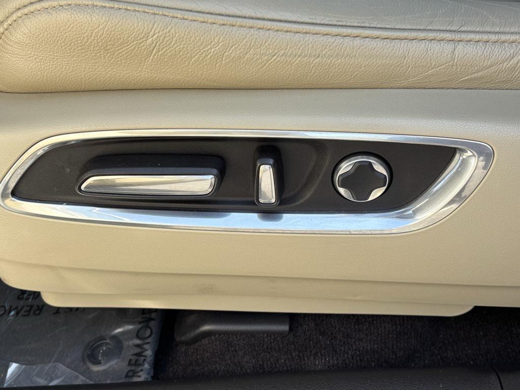 used 2020 Acura MDX car, priced at $25,438