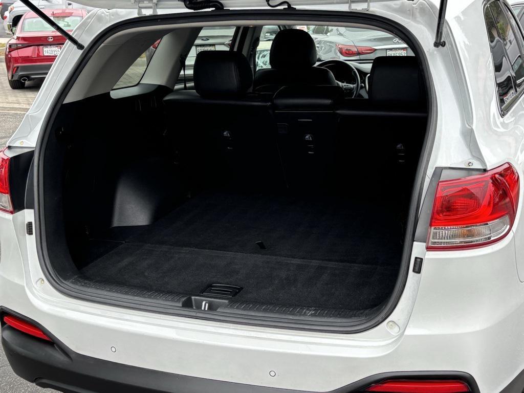 used 2018 Kia Sorento car, priced at $12,761