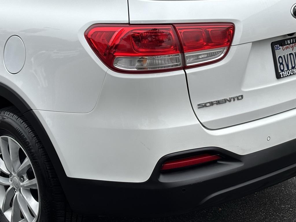 used 2018 Kia Sorento car, priced at $12,761