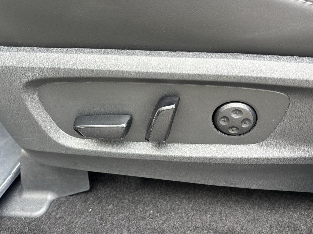 used 2025 INFINITI QX60 car, priced at $48,510