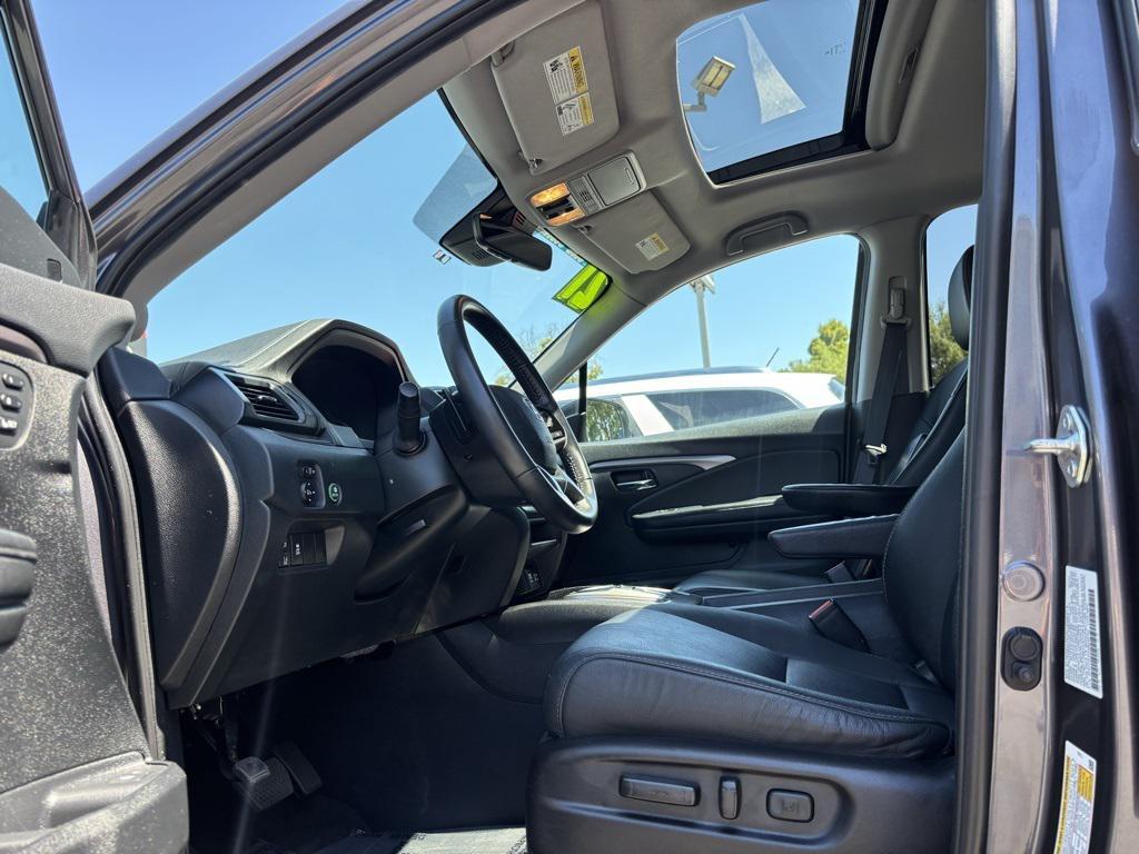 used 2021 Honda Pilot car, priced at $25,900