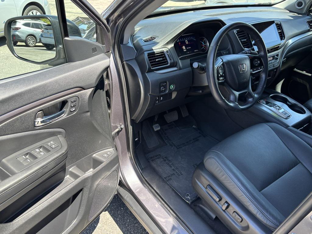 used 2021 Honda Pilot car, priced at $25,900