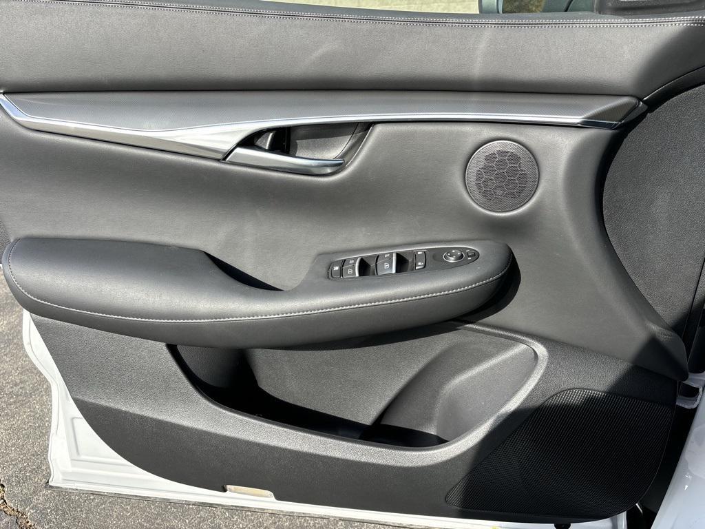 new 2025 INFINITI QX50 car, priced at $40,585