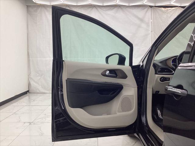 used 2019 Chrysler Pacifica car, priced at $13,493