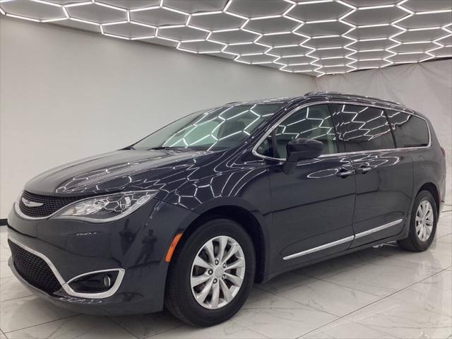 used 2019 Chrysler Pacifica car, priced at $13,493