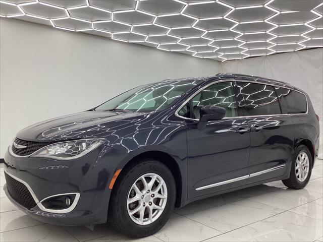 used 2020 Chrysler Pacifica car, priced at $15,993