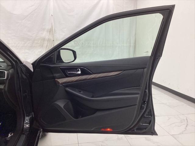 used 2016 Nissan Maxima car, priced at $12,993