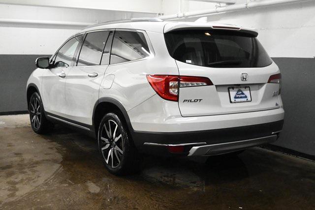 used 2022 Honda Pilot car, priced at $35,859