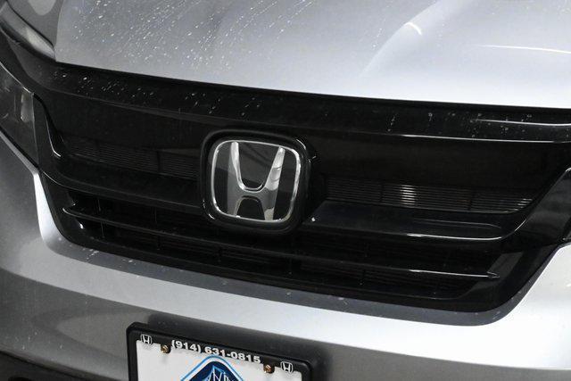 used 2021 Honda Pilot car, priced at $31,499