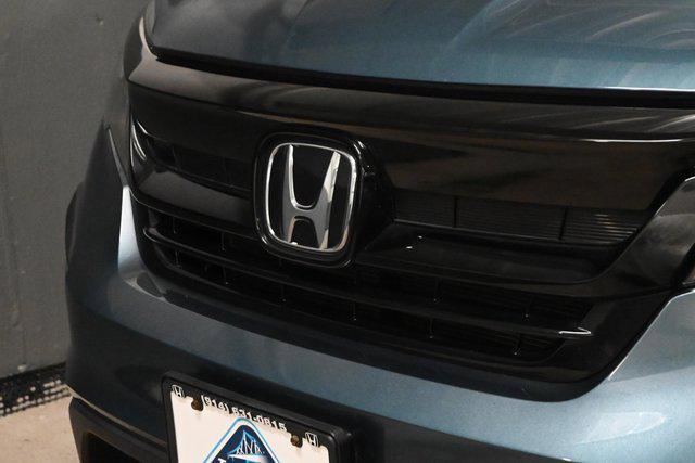 used 2022 Honda Pilot car, priced at $30,999