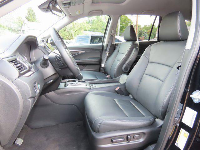 used 2022 Honda Pilot car, priced at $29,849