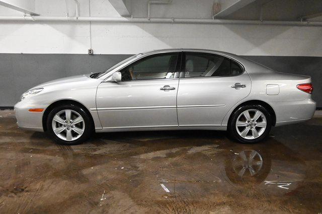 used 2005 Lexus ES 330 car, priced at $11,199