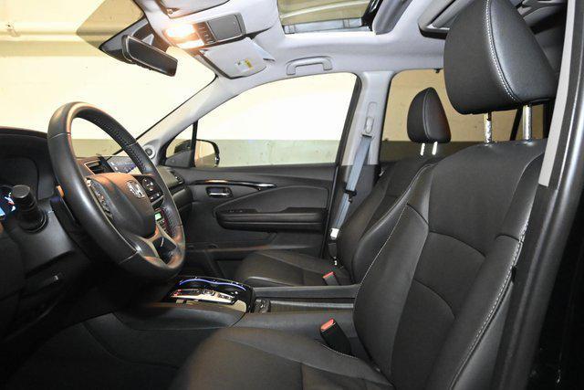 used 2022 Honda Pilot car, priced at $33,664