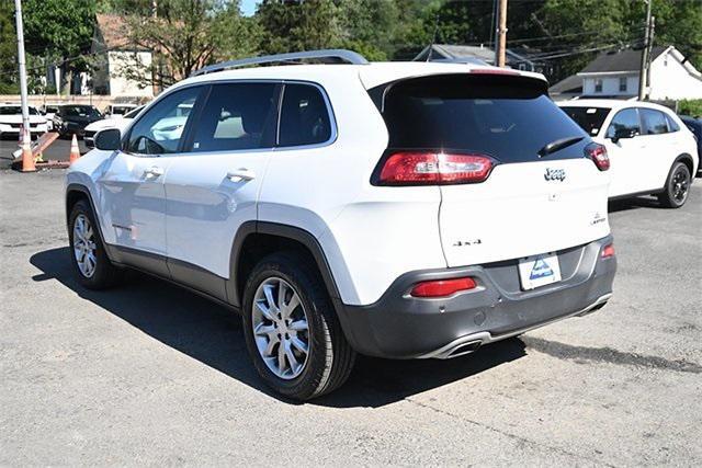 used 2018 Jeep Cherokee car, priced at $15,538