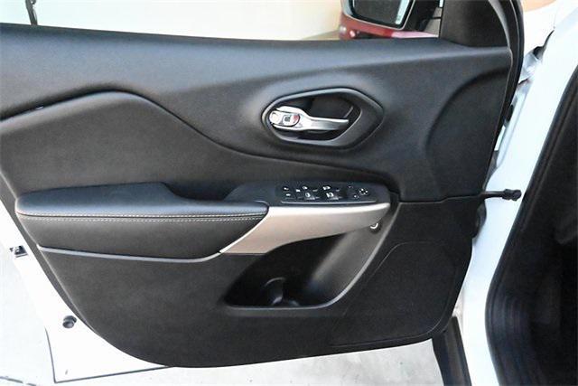 used 2018 Jeep Cherokee car, priced at $15,538