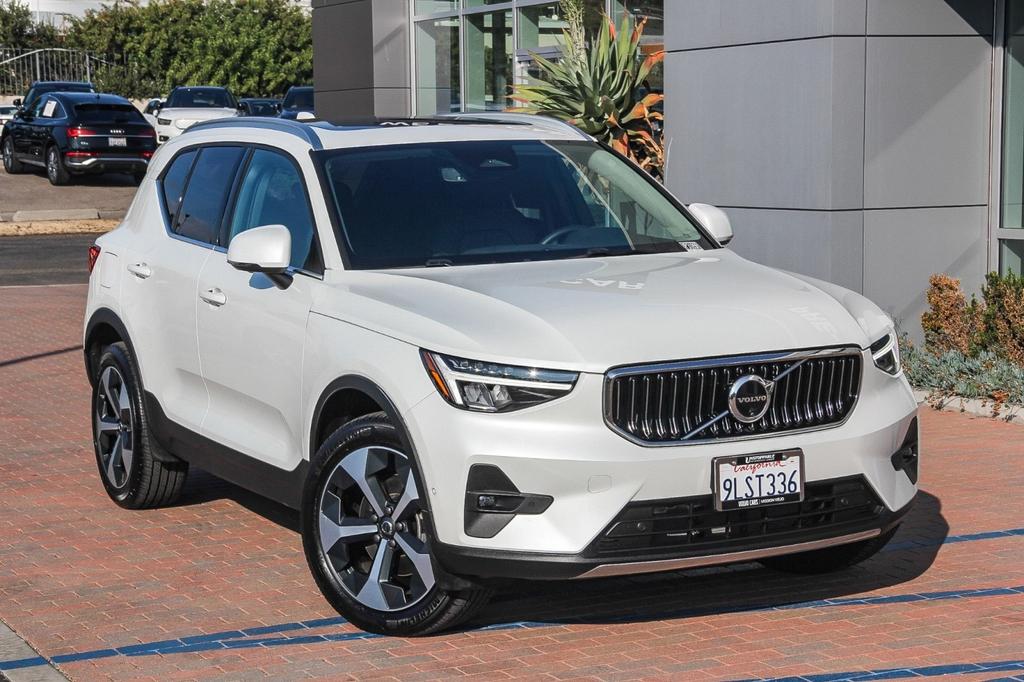 used 2024 Volvo XC40 car, priced at $35,788