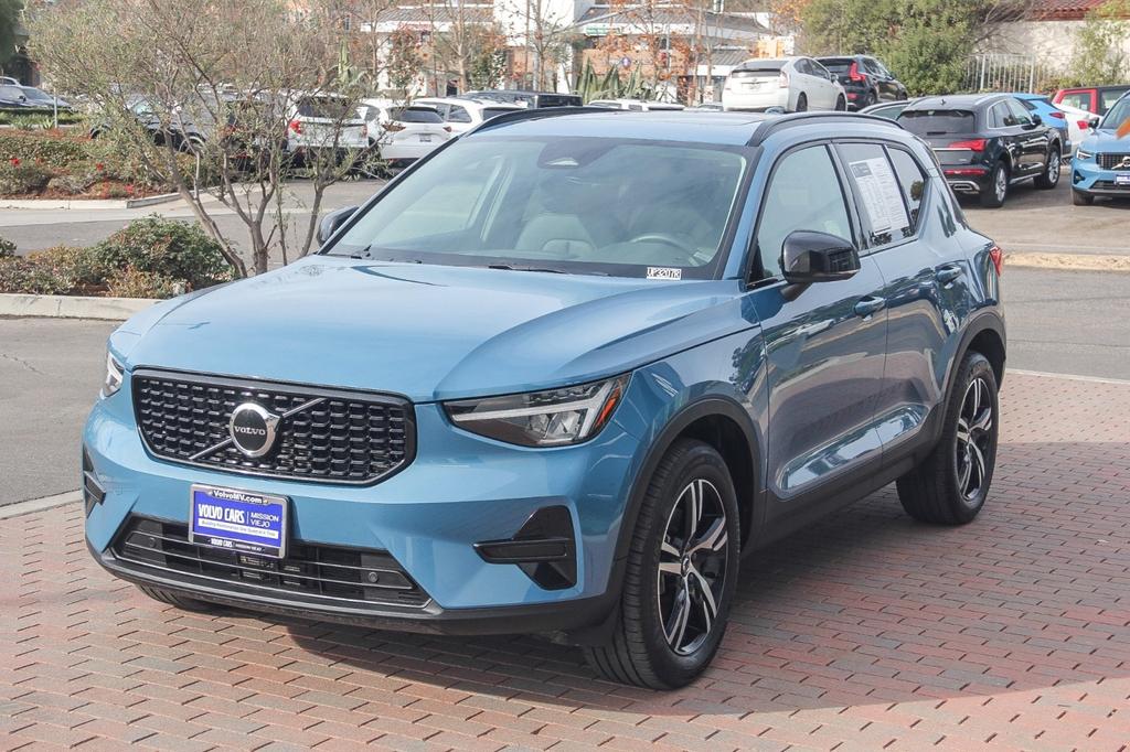 used 2024 Volvo XC40 car, priced at $31,788