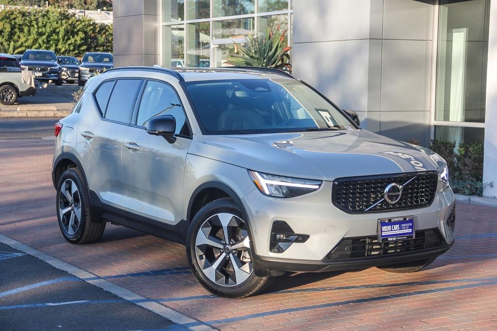 used 2024 Volvo XC40 car, priced at $35,988