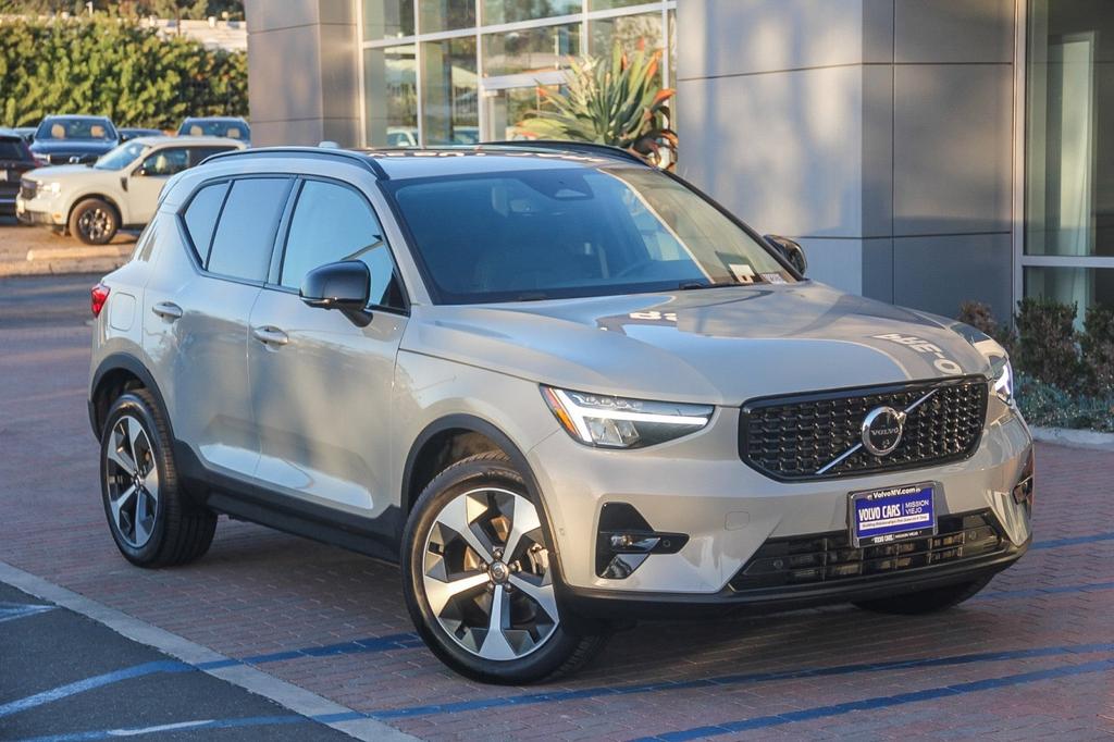 used 2024 Volvo XC40 car, priced at $35,788