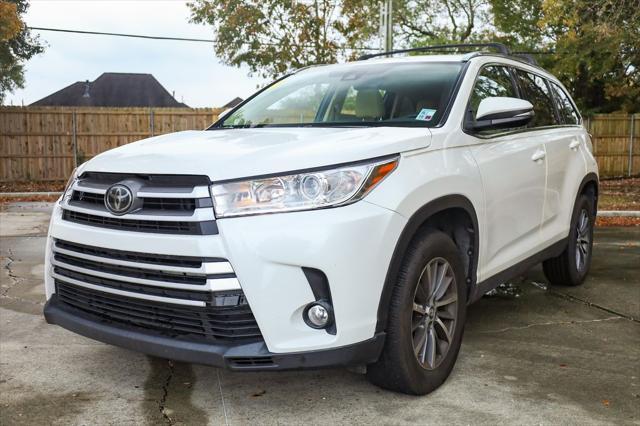 used 2019 Toyota Highlander car, priced at $26,495