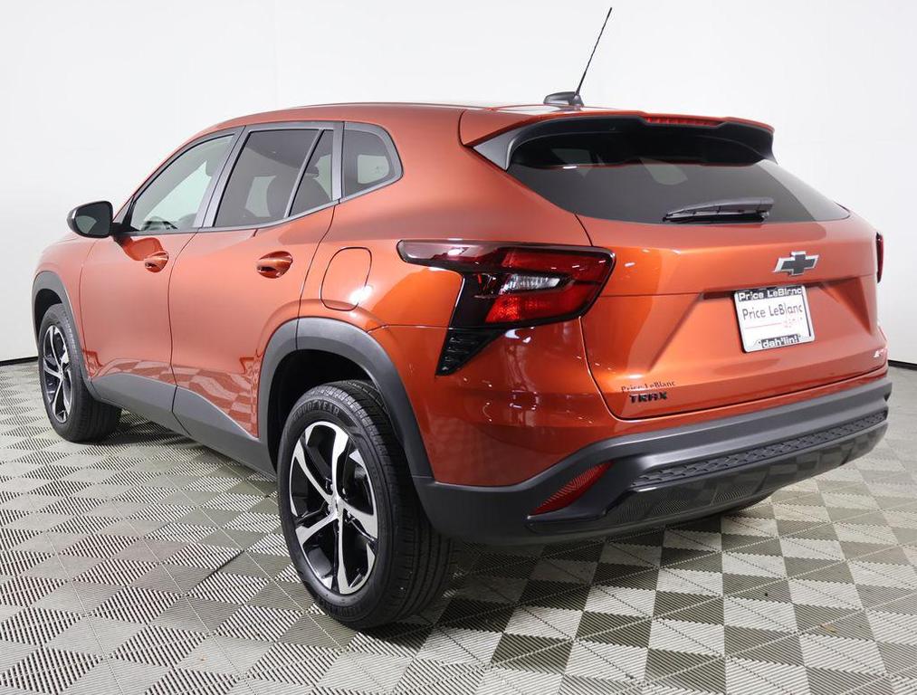used 2024 Chevrolet Trax car, priced at $21,992