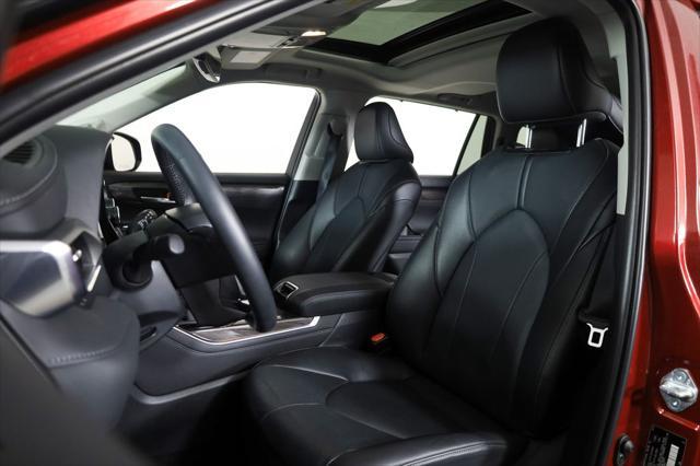 used 2024 Toyota Highlander car, priced at $48,995