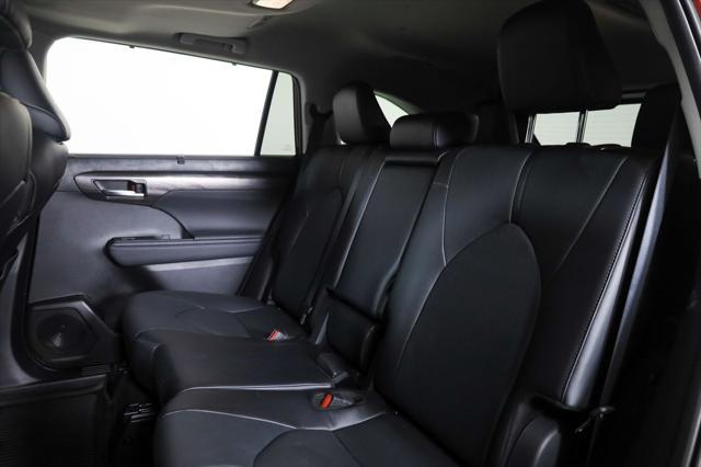 used 2024 Toyota Highlander car, priced at $48,995