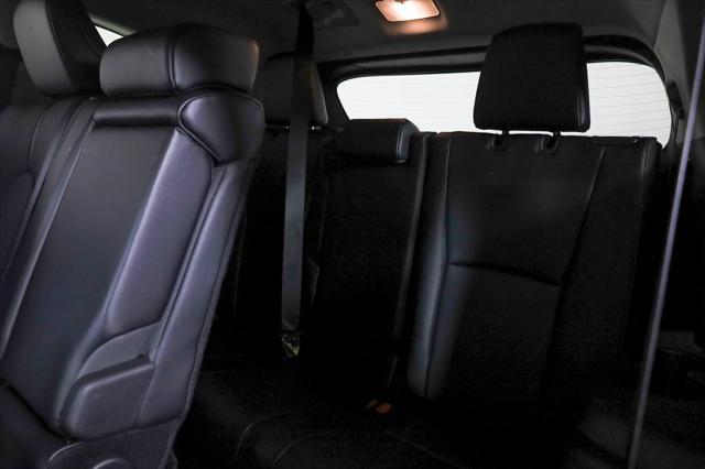 used 2024 Toyota Highlander car, priced at $48,995